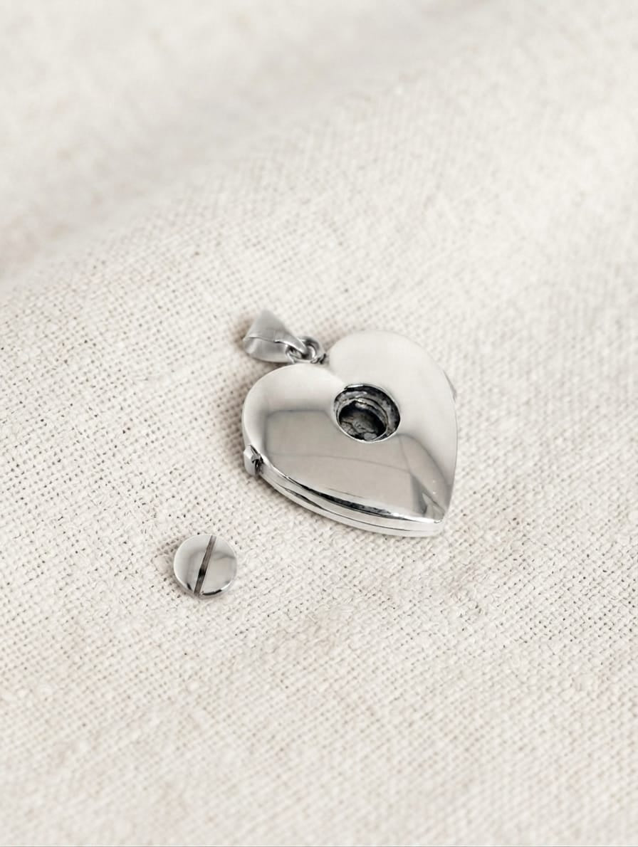 Loved Remembered 'Forget Me Not' White Gold Locket Urn