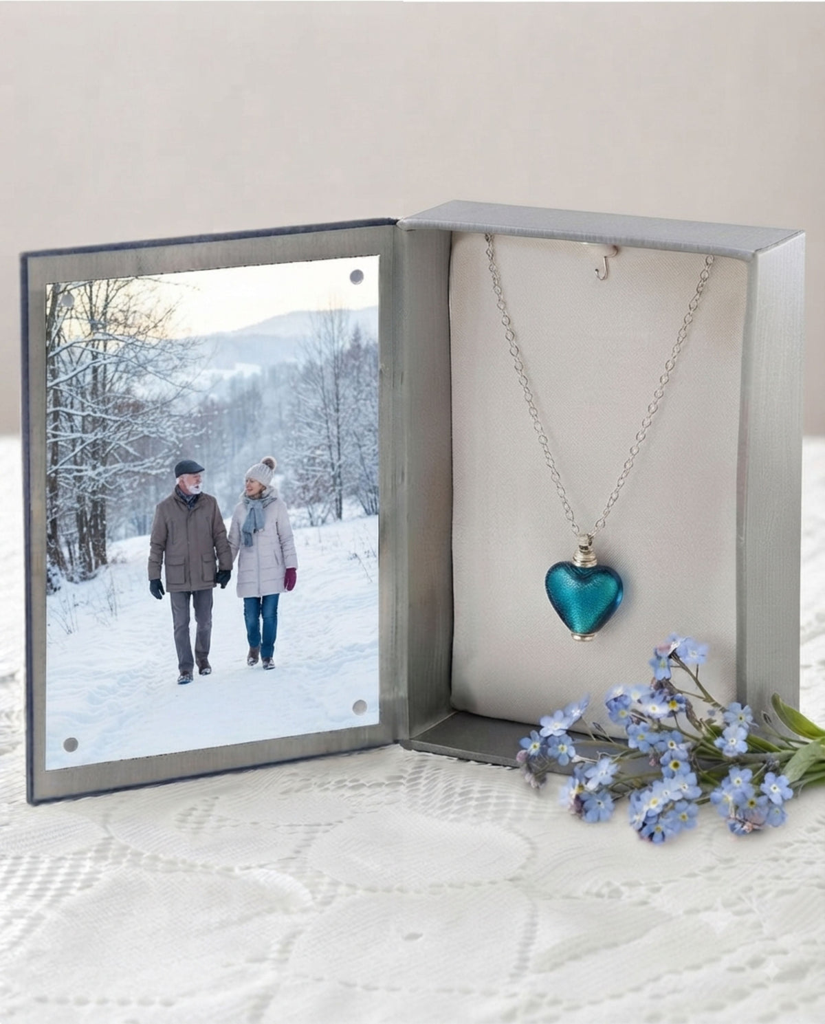 Loved Remembered Murano Glass Heart Urn - December