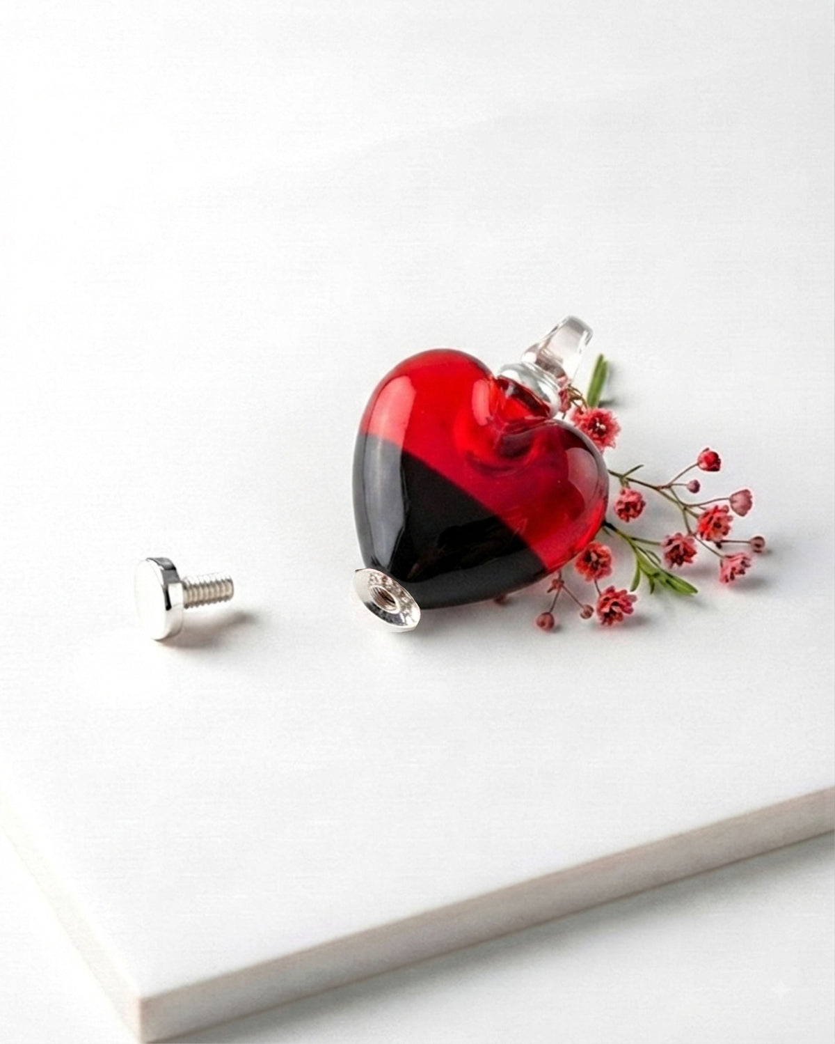 Loved Remembered Murano Glass Heart Urn - 'Everlasting Love'