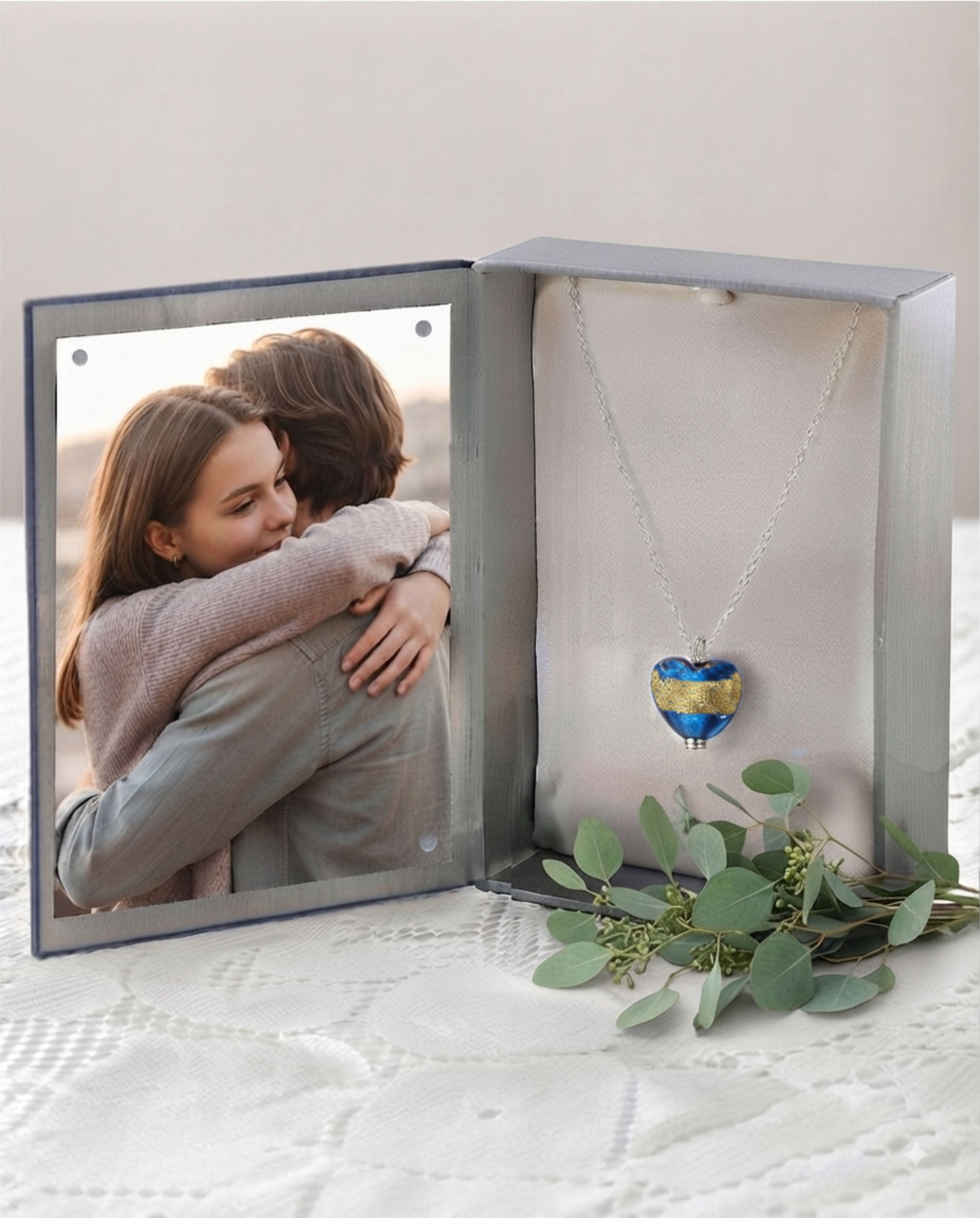 Loved Remembered Murano Glass Heart Urn - 'Wrapped in Glory'