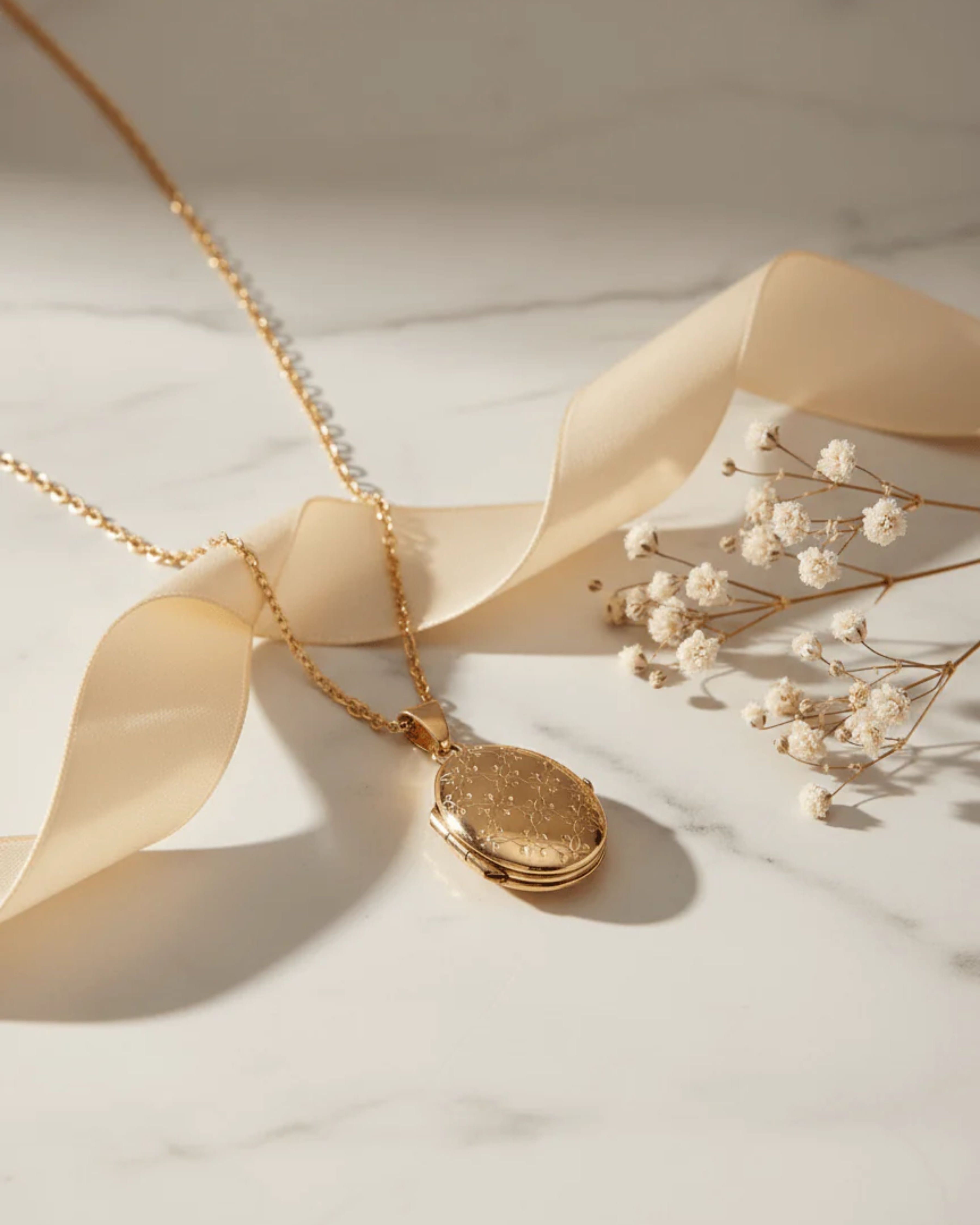 Loved Remembered Gold Oval Locket Urn - Diamond Cut