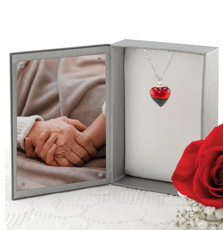 Loved Remembered Murano Glass Heart Urn - 'Everlasting Love'